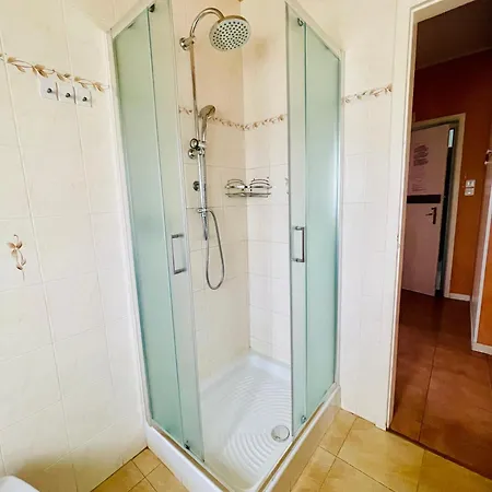Le Rose Apartment